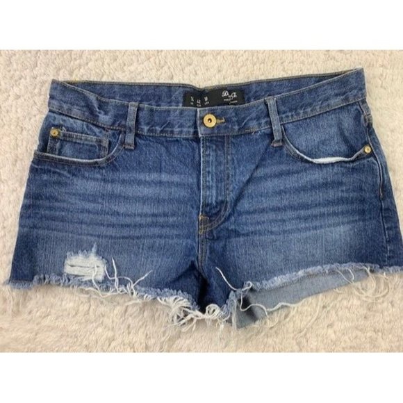 Denim & Co  10 Womens Denim Jean Shorts Mid Rise Cut Off Raw Hem  Distre… - Picture 1 of 3